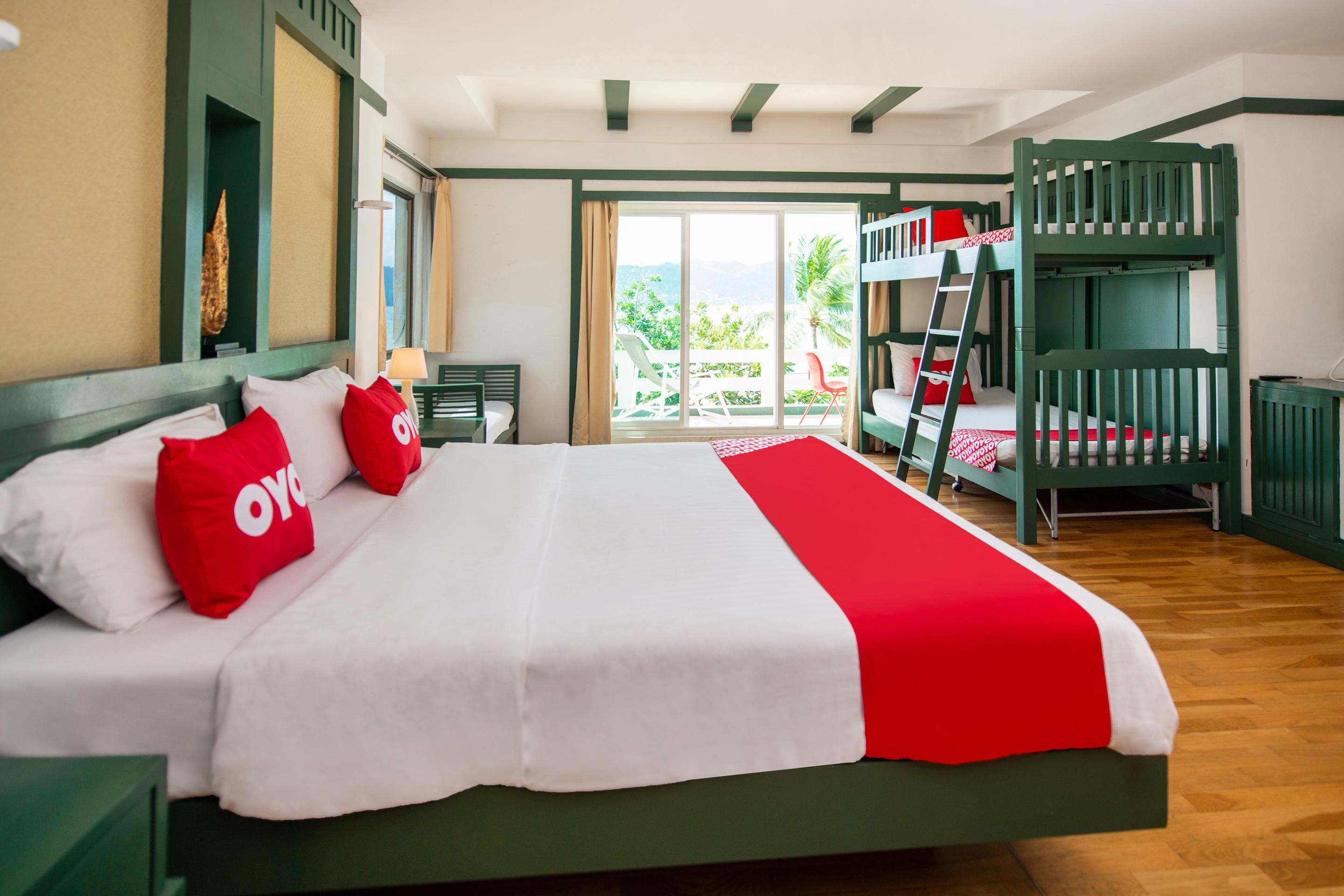 Oyo 255 The Ocean Hotel Patong Exterior photo