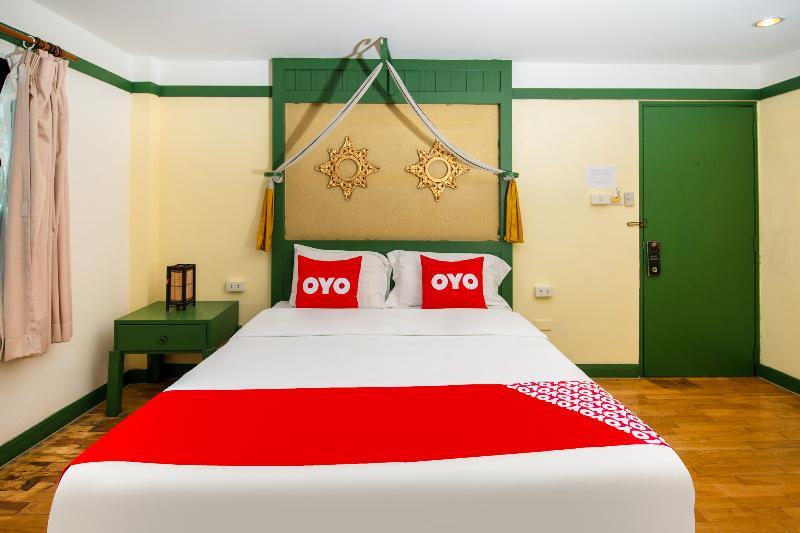Oyo 255 The Ocean Hotel Patong Exterior photo
